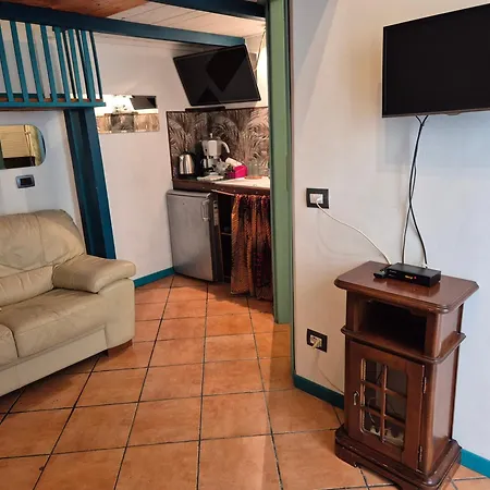 Mithra Hosting Πανσιόν Ρώμη